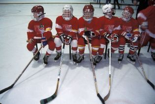 Youth- Ice-hockey (68 images)